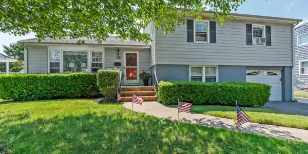 28 West Street