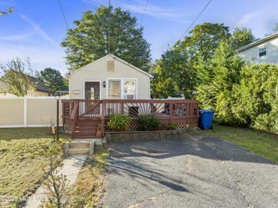 250 Brookside Avenue