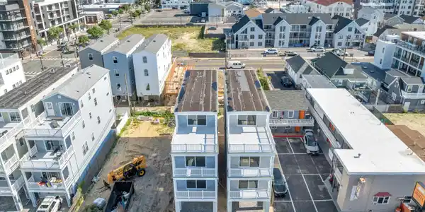 Image 4: photos_high_resolution_DJI_0343