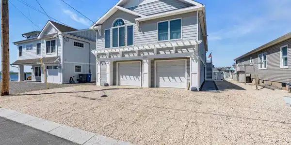Image 4: 4-web-or-mls-DSC09673e