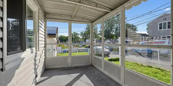 Image 3: 05_31_Pacific_Blvd-Exterior-9085