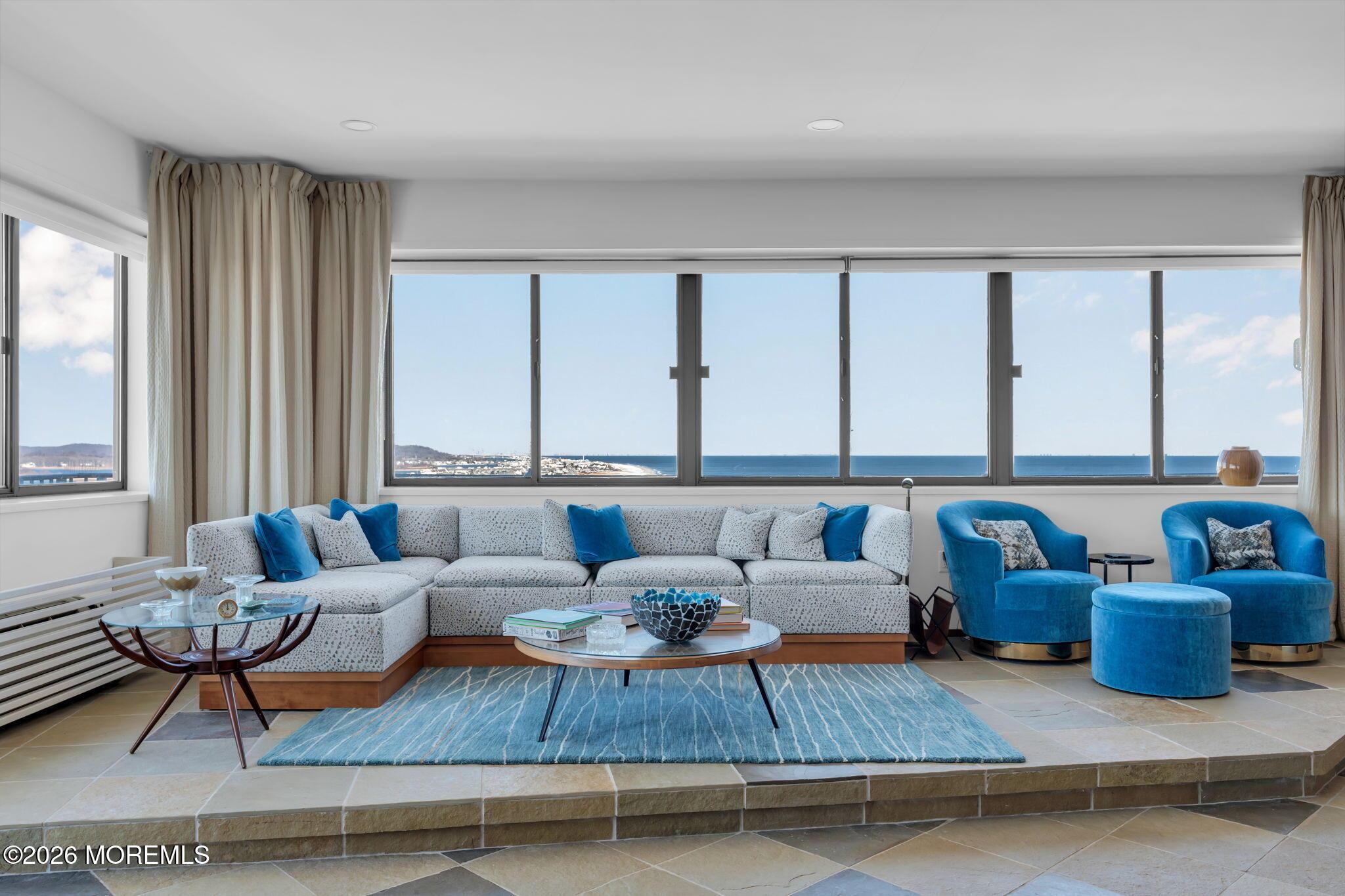 Image 3: 53-web-or-mls-DSC06546