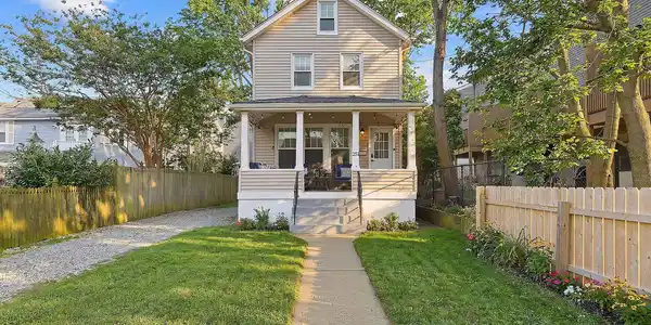 251 Bay Avenue