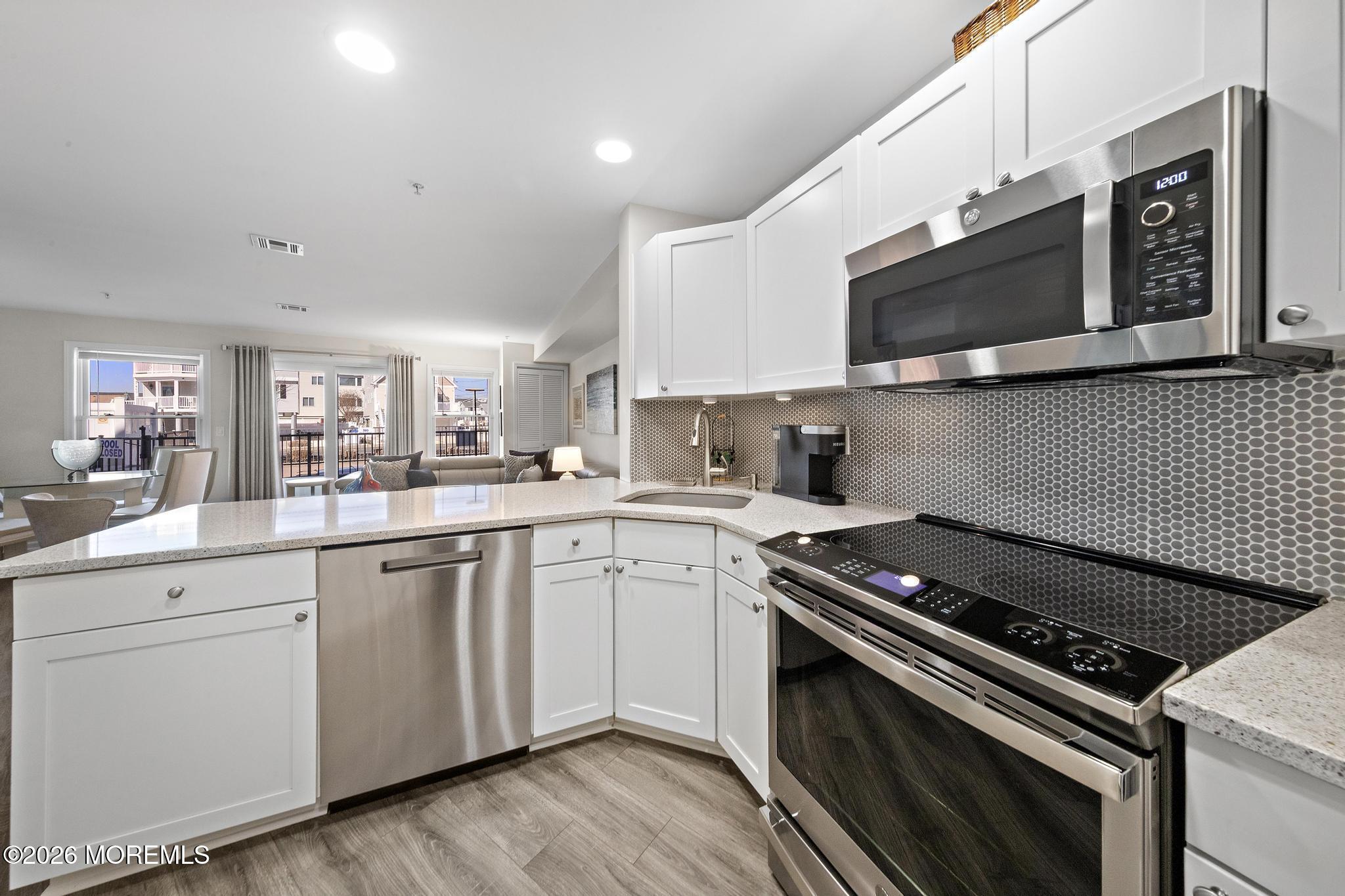 Image 4: 1810 Central Ave Unit 1 (31)