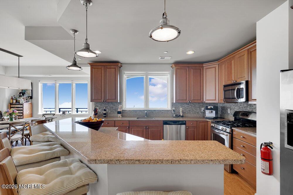 Image 3: Kitchen