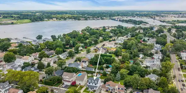 Image 3: 59-web-or-mls-55-print-DJI_2026080611580
