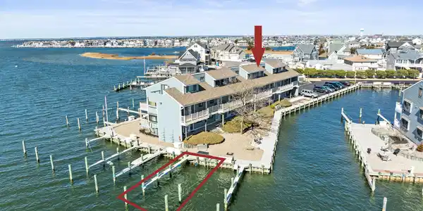 1919 Bay Boulevard Unit C23