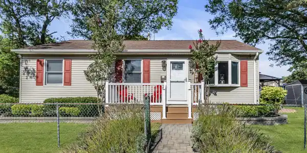79 Central Avenue