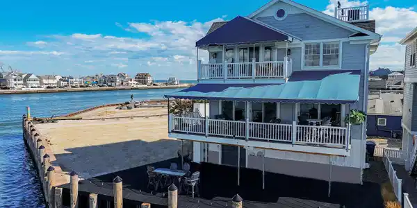 45 Inlet Drive