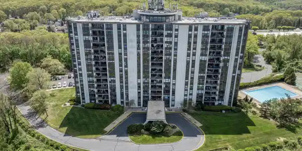 1 Scenic Drive Unit 204