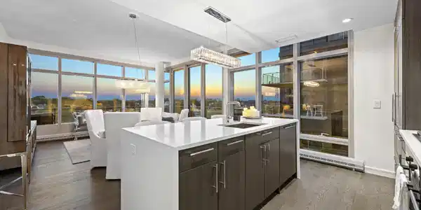 15 Morris Avenue Unit 401