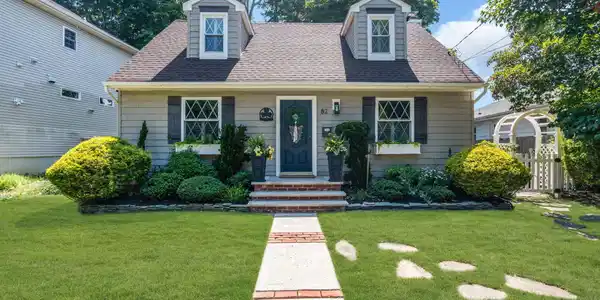 82 Harrison Avenue