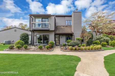 14 Eastport Court