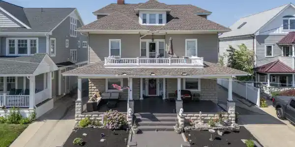 204 5th Avenue