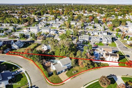 1501 Bel Aire Court W