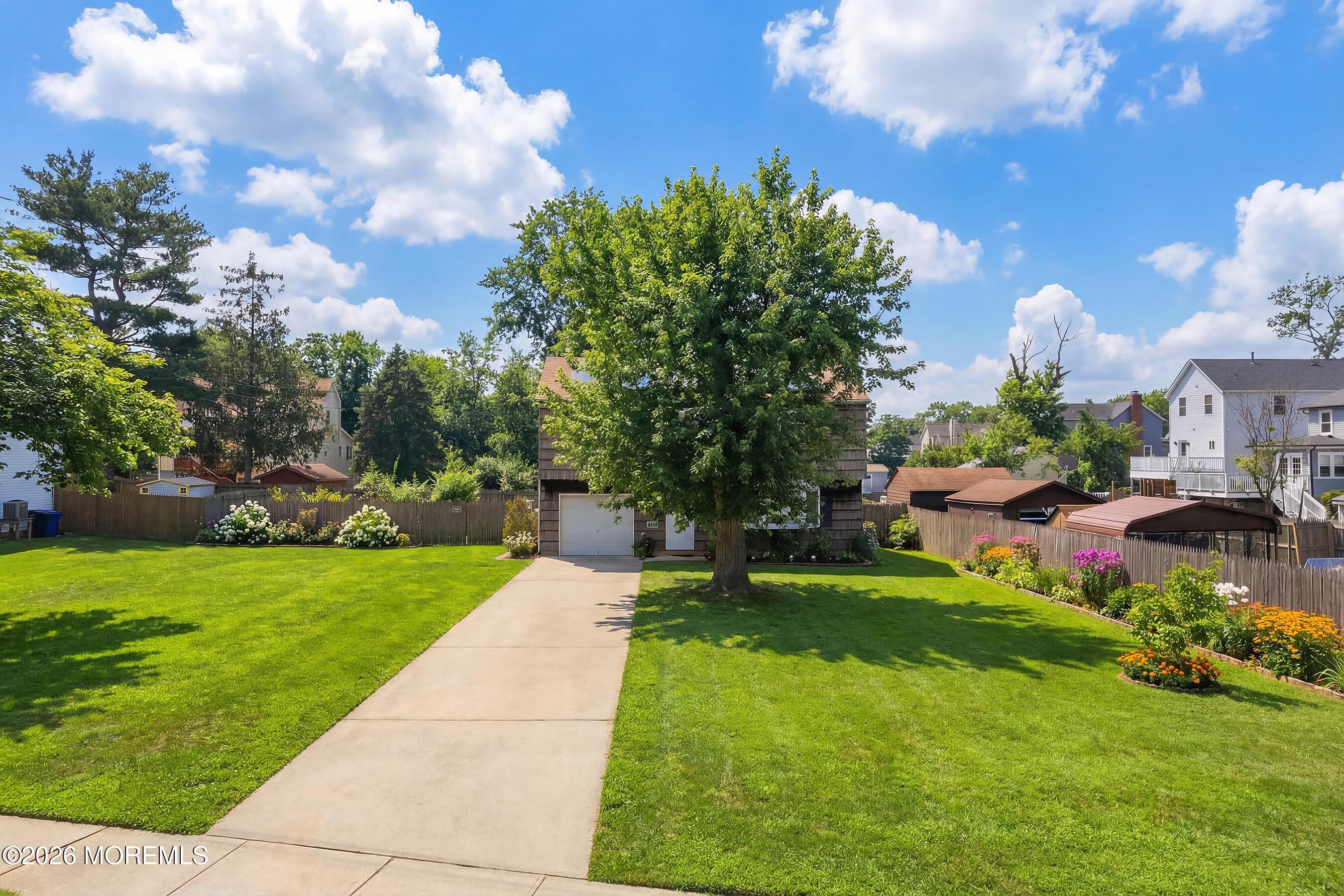 Image 2: 10-Front 2 Virtual Summer