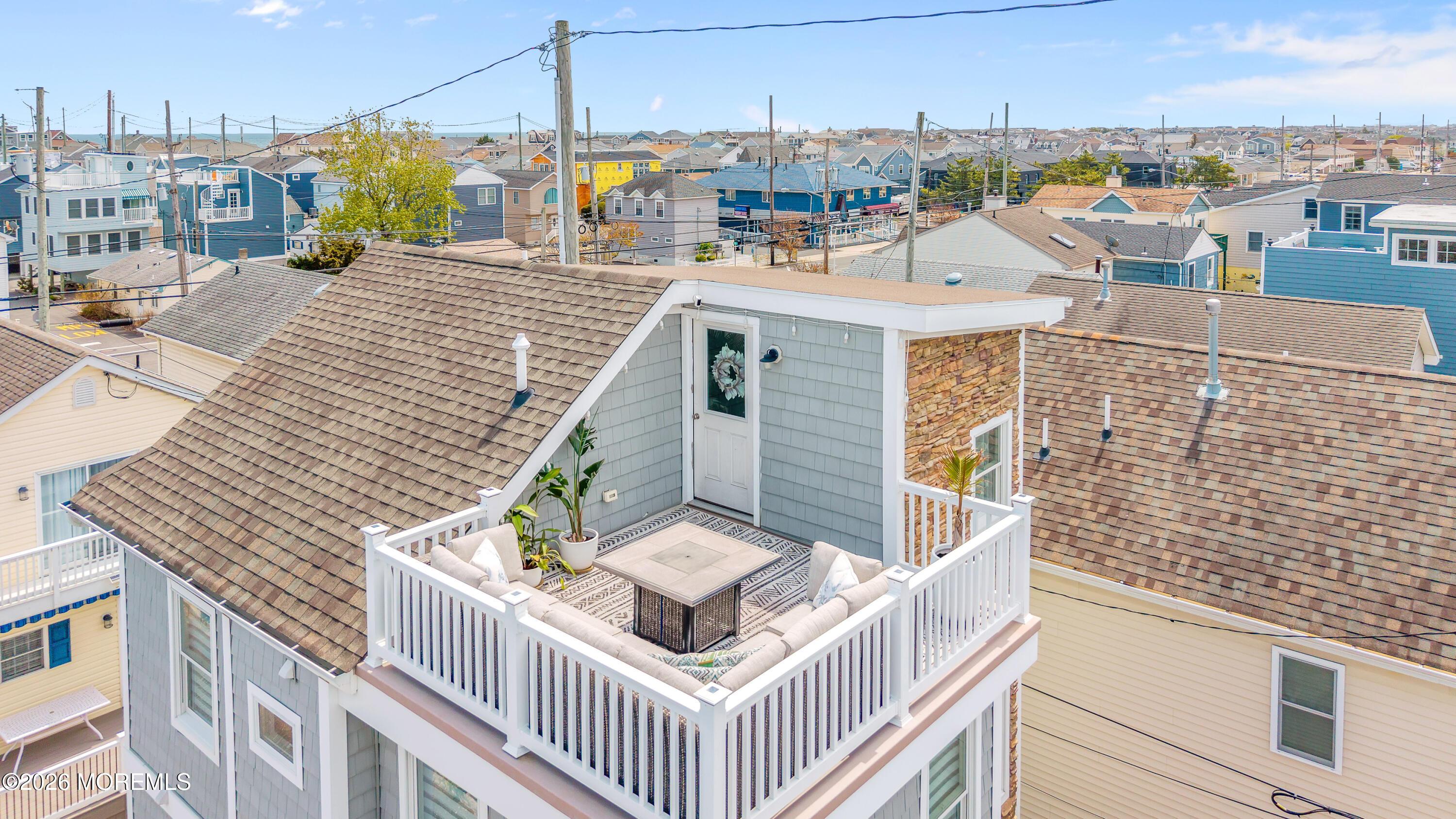 Image 3: Balcony 2