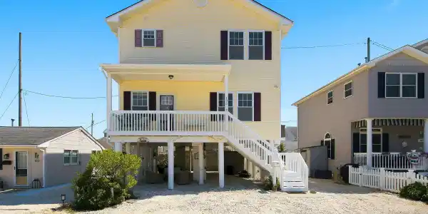 105 Albacore Drive