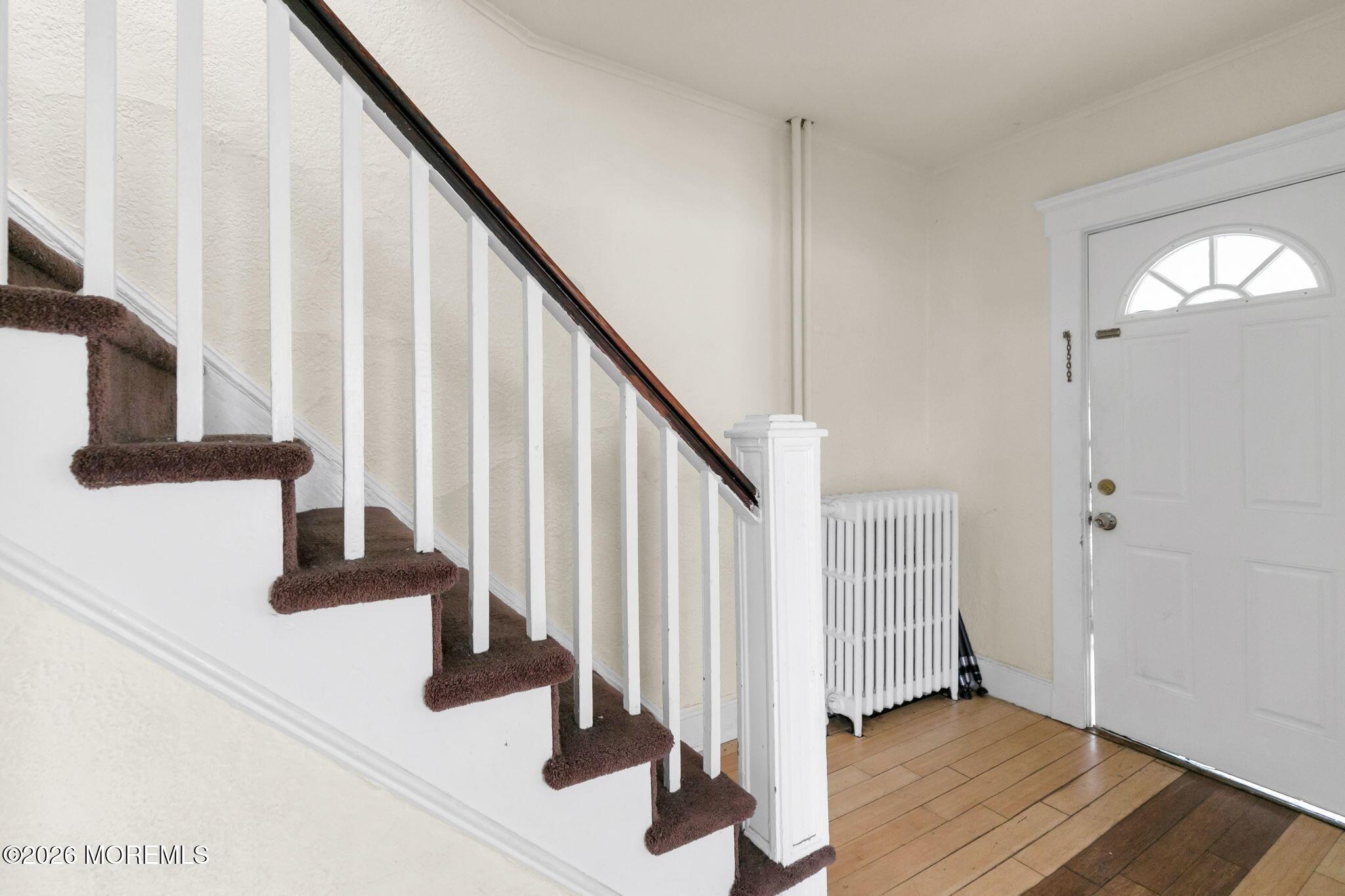 Image 3: Foyer