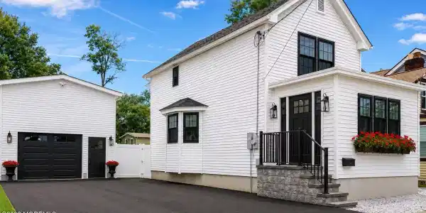 23 Manchester Avenue