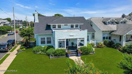 218 4th Avenue
