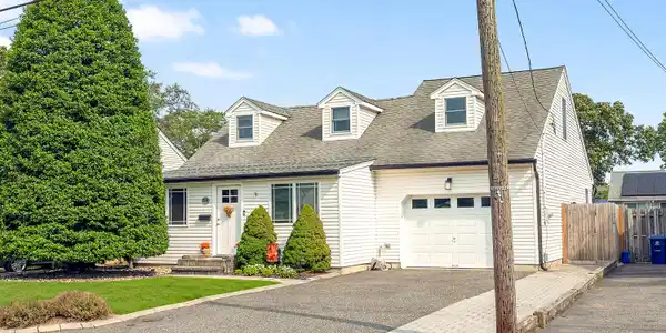 2121 Foster Road