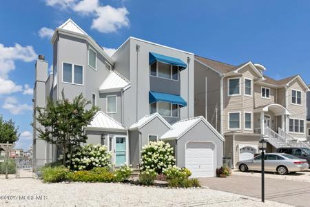 254 Harbor Court