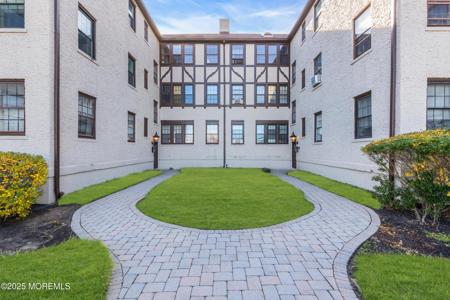 17 Leroy Place Unit 2B