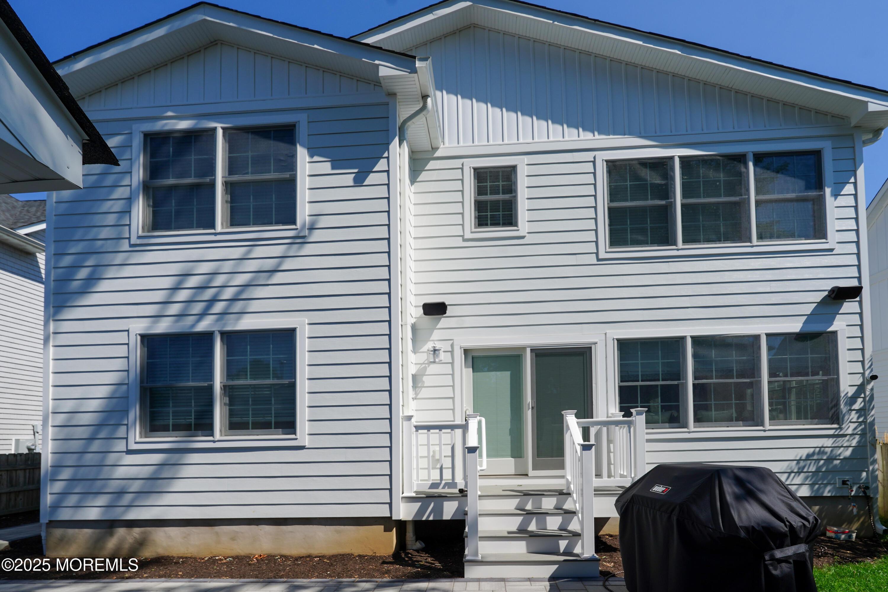 Image 4: House Rear View