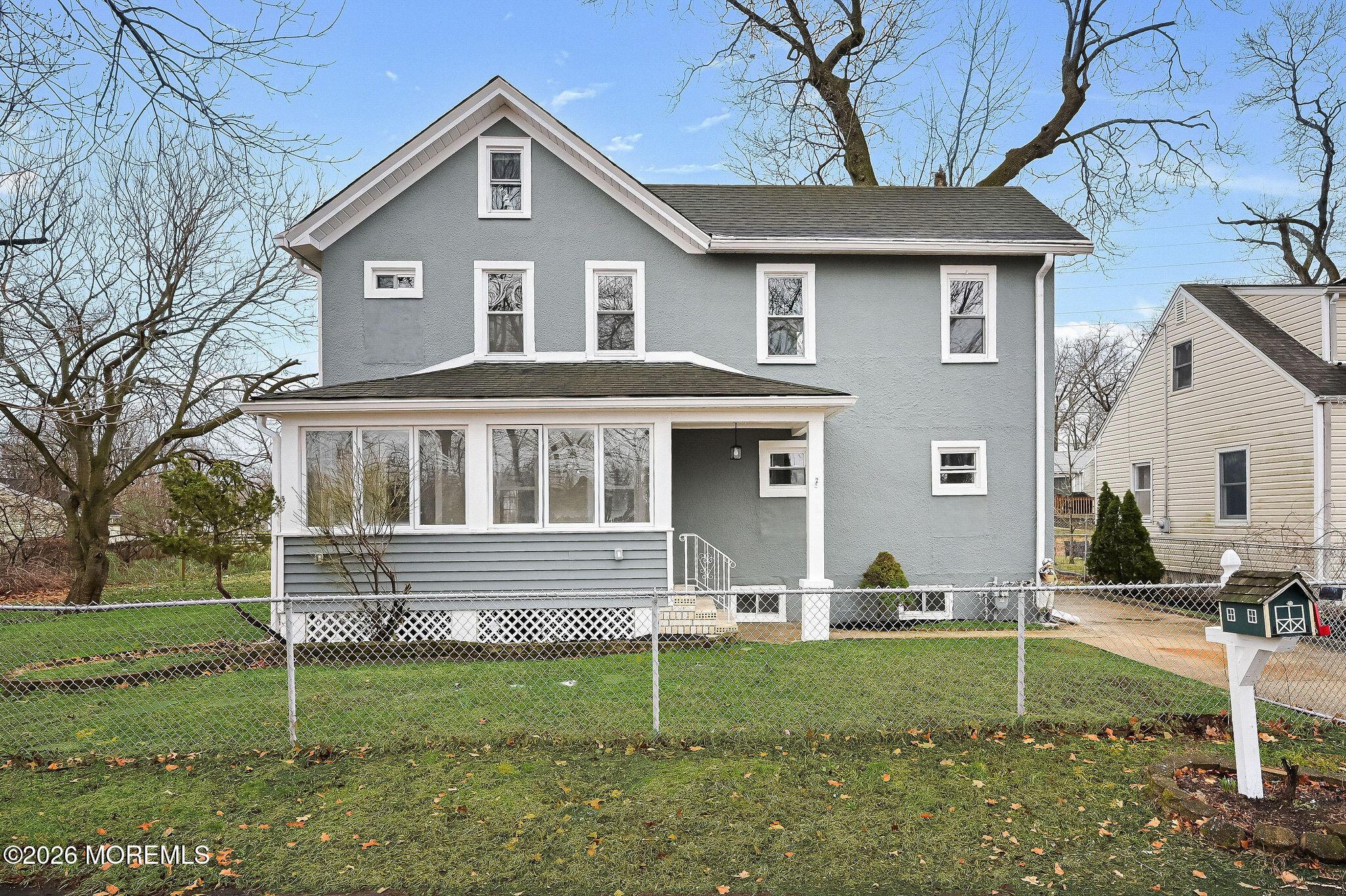 Image 2: 8_newman_st_002