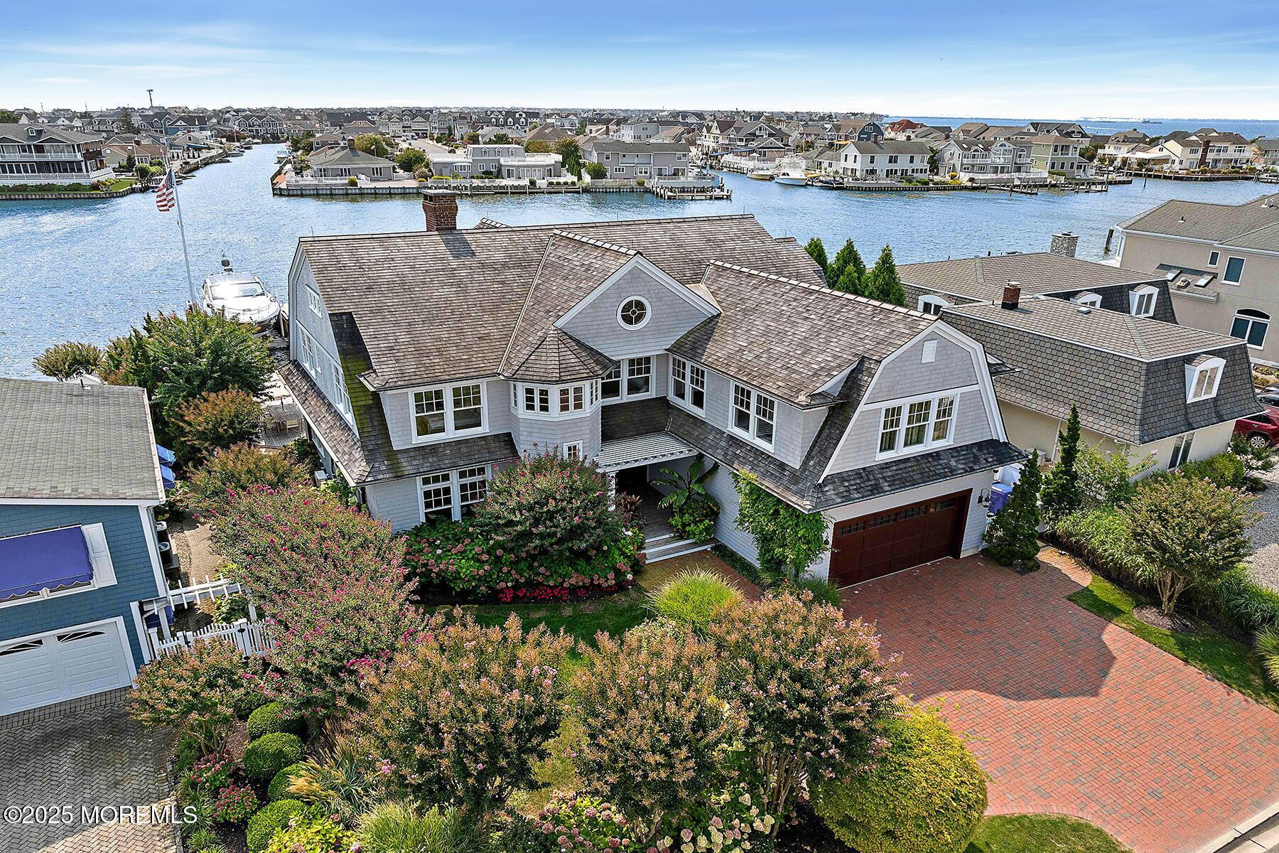 Image 2: 176SquanBeachOnline-33