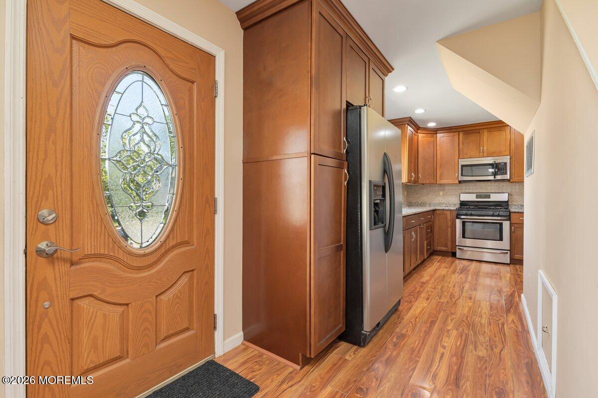 Image 2: Kitchen
