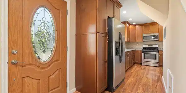 Image 2: Kitchen