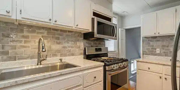 Image 4: 09_148McKinleyAve_2016_Large