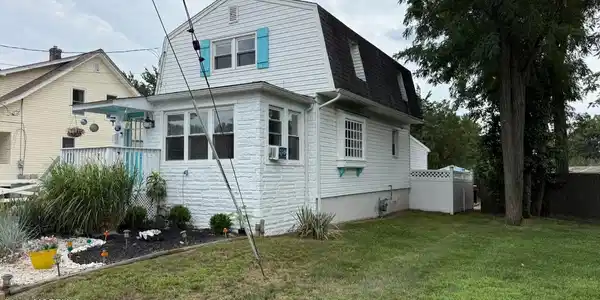 Image 4: Side front