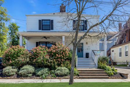 1002 Heck Street
