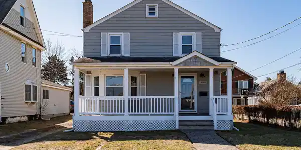 504 Laurel Avenue