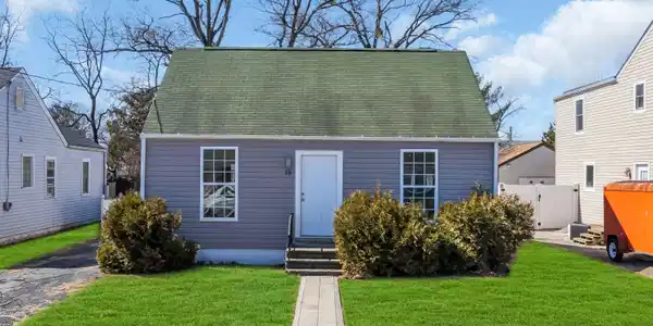 15 Waackaack Avenue