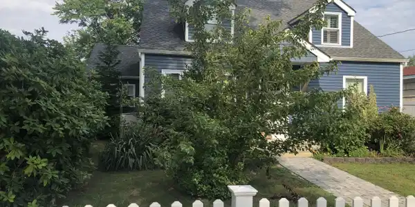 2 Riverview Avenue