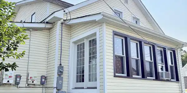 Image 2: Right Side