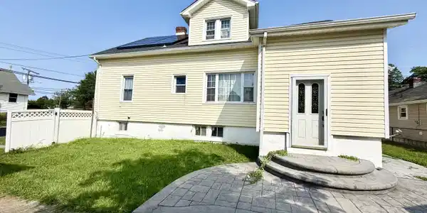Image 4: Rear