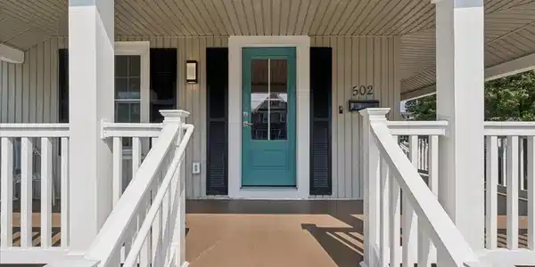 Image 3: 04-Image-4porch