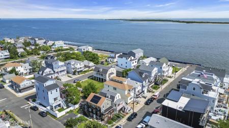 14 Seadrift Avenue