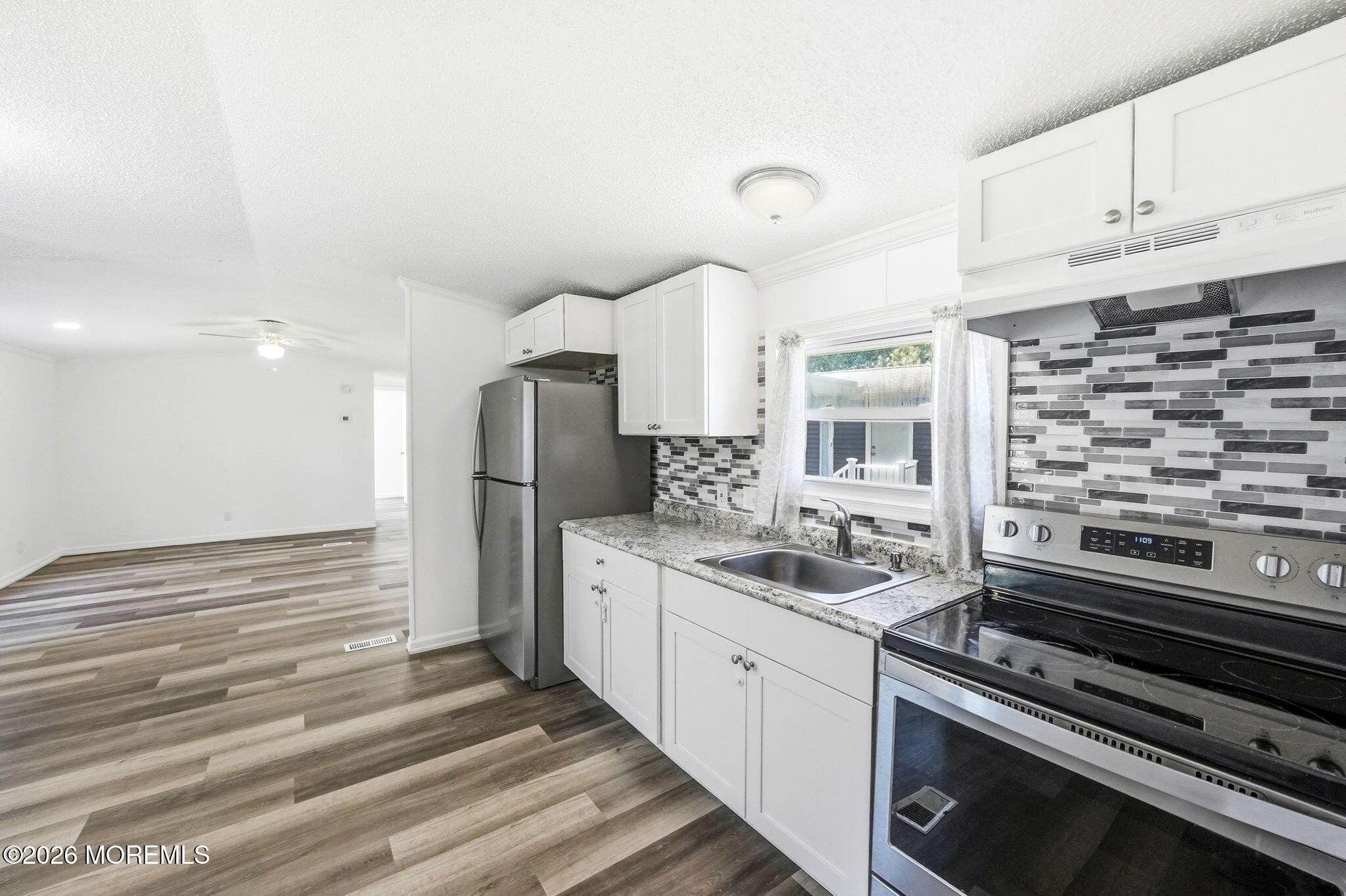Image 3: 6-web-or-mls-DSC03894