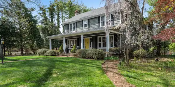 22 Ridge Road