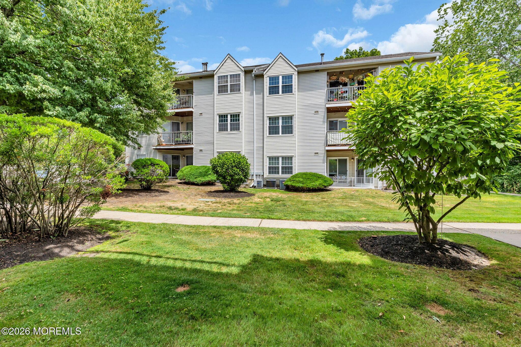 Image 3: 48-web-or-mls-3F1A2602