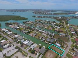 147 Capri BLVD