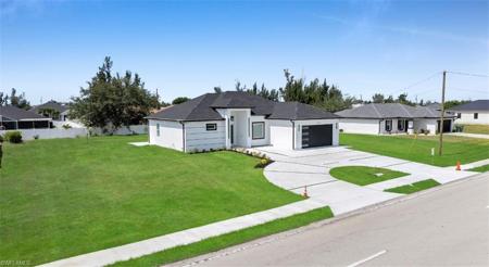 2824 Tropicana PKWY W