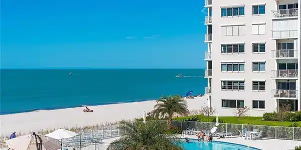 3443 Gulf Shore BLVD N