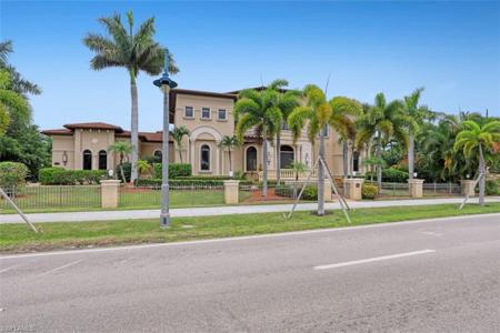 1370 Collier BLVD N